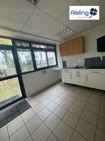 Commerce 200 m² à Joue-Les-Tours  - photo 7