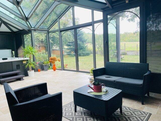 Christine &amp; Marc Stanord Palmer Immobilier - Maison à FONTENAY-LES-BRIIS