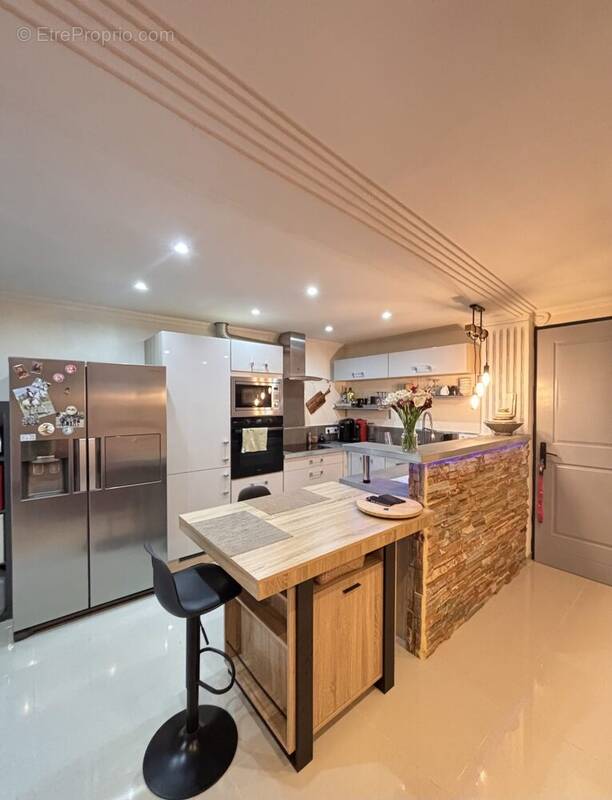 Appartement à LE MUY