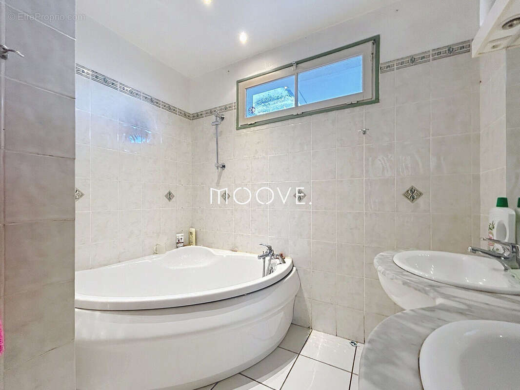 Maison à SAINT-AUBIN-DE-CRETOT