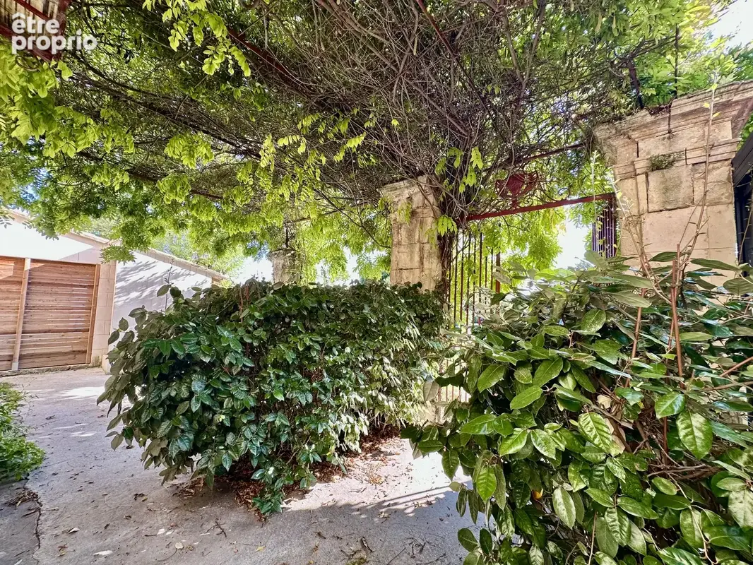 Arles (13)  Pont de Crau : Somptueuse Maison de Maître XIX ème de 280 m2 sur 2600 m2 de terrain - photo 18