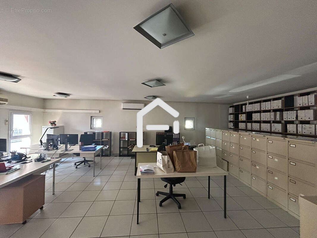 Commerce 458 m² à Toulouse  - photo 3