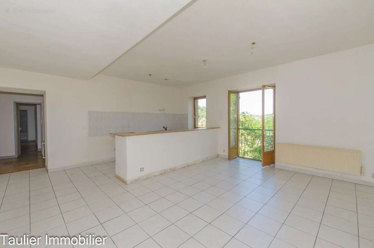 Saint-Marcellin - Appartement 95 m² avec pl. de parking - photo 5
