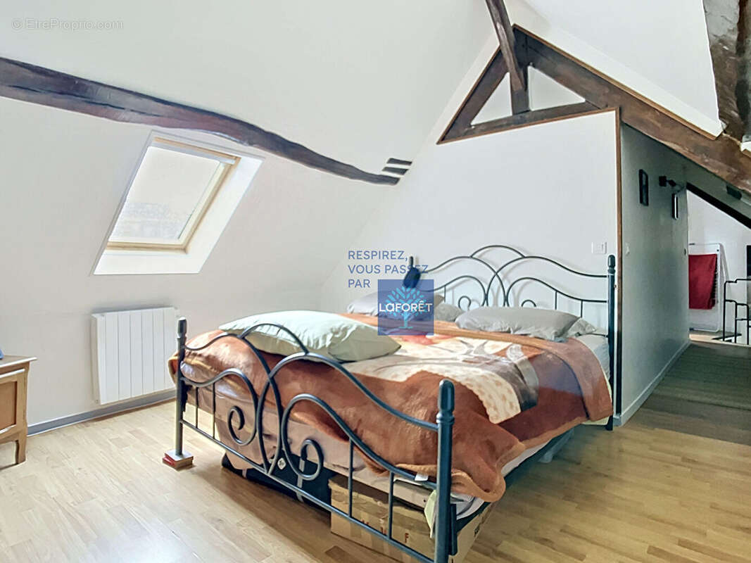 Maison à THIVERNY