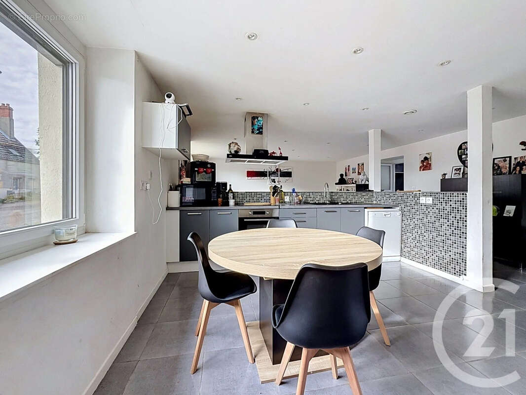 Appartement à VAROIS-ET-CHAIGNOT