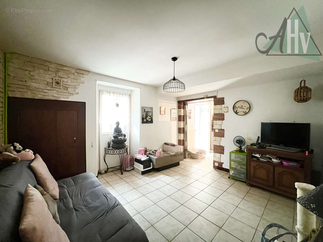 Maison à CHALAUTRE-LA-PETITE