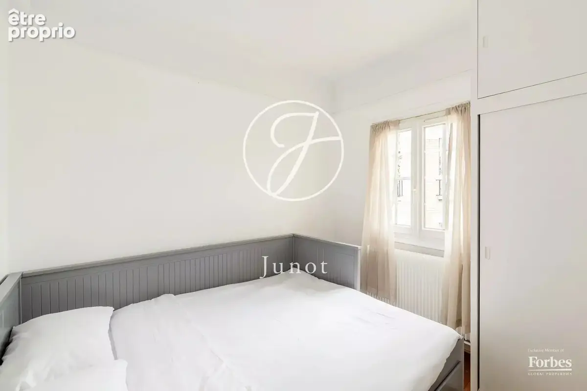 Paris 7e - SUFFREN - Duplex - 3 pièces - 58,69m² Carrez - 61,47m² au sol - 2 chambres - Balcon - photo 13