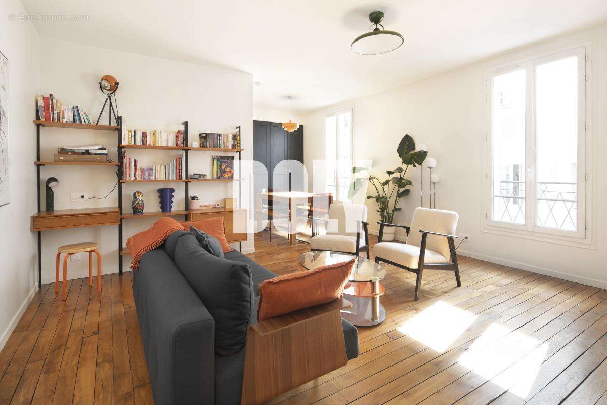 Appartement à PARIS-18E