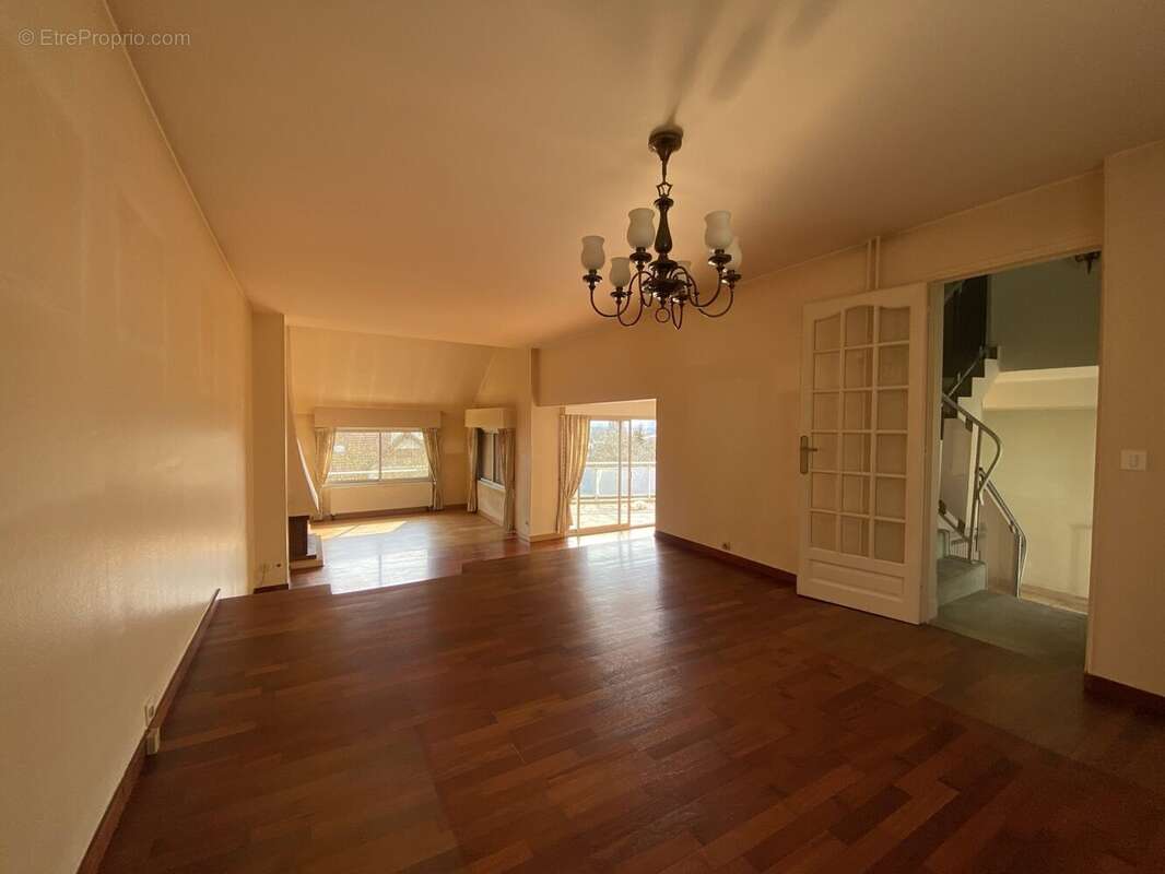 Maison à JUVISY-SUR-ORGE