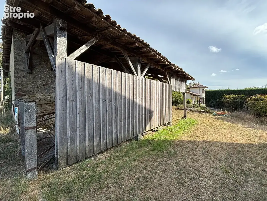 Terrain 613m² à salles - photo 5