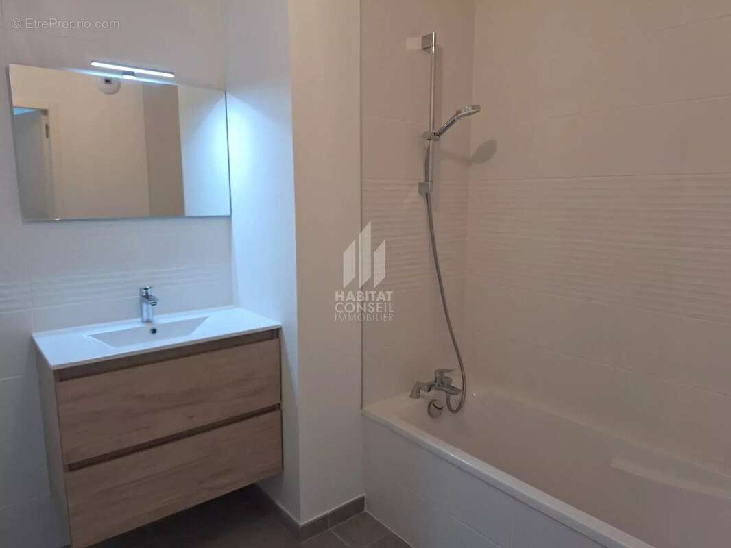 Appartement à CORENC