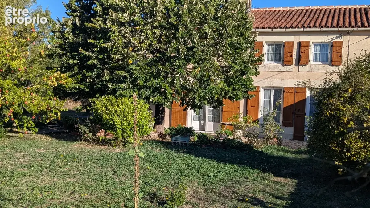 Photo Maison à Fors au prix de 168 000€