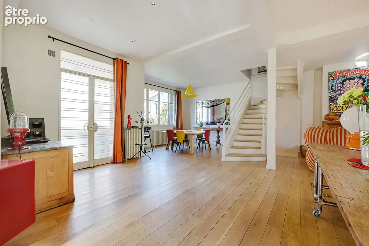 Chaville Rive Droite  Maison 1930 au cachet préservé  de 310 M² - photo 11