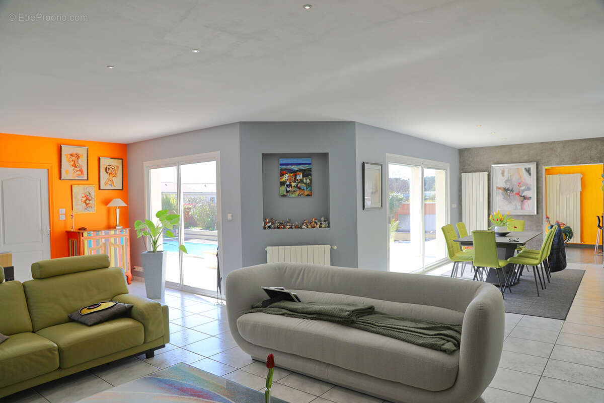 Maison à MESCHERS-SUR-GIRONDE