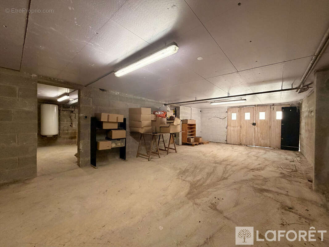 A Vendre, Maison plain-pied, garage, sous-sol, jardin, Condé-Sur-Marne - photo 4