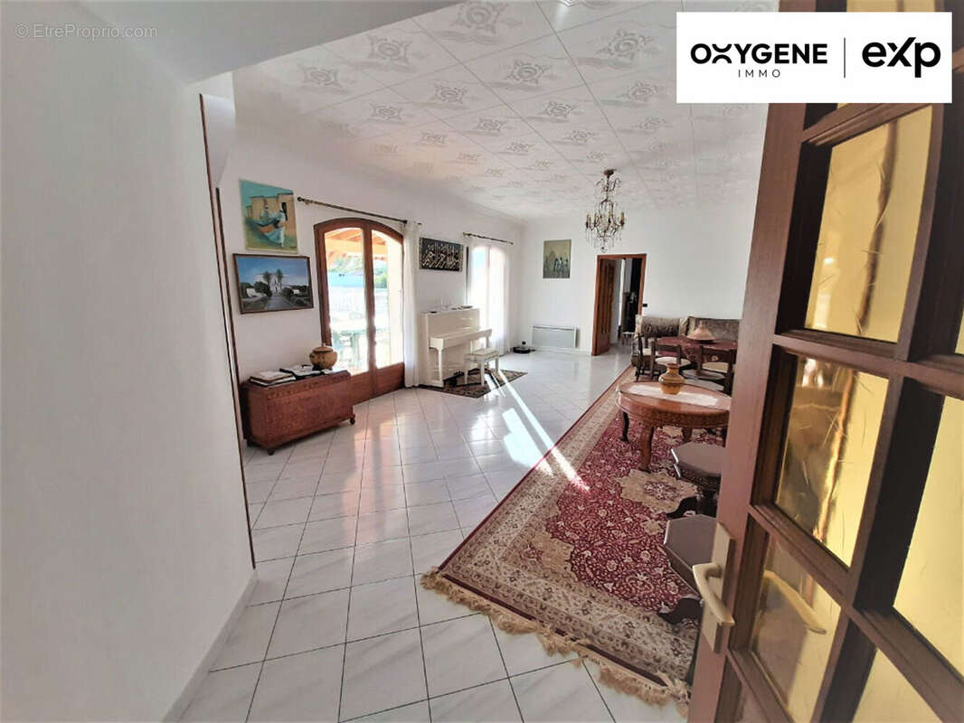 Maison 300 m² à Saint-Feliu-D'avall  - photo 2