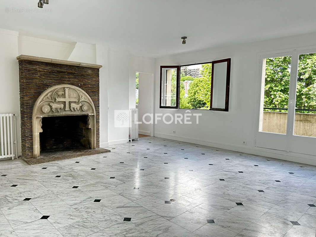 Appartement à SAINT-CLOUD