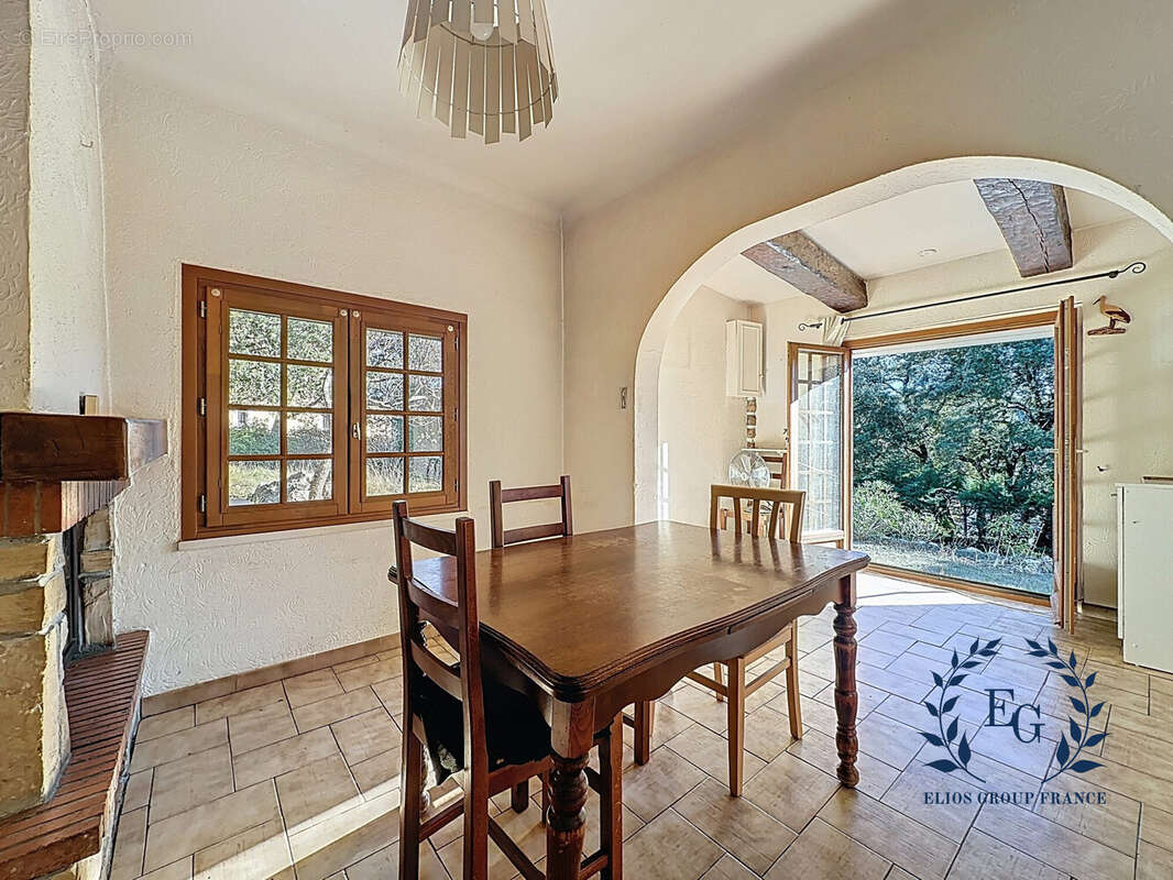 Maison à FLASSANS-SUR-ISSOLE