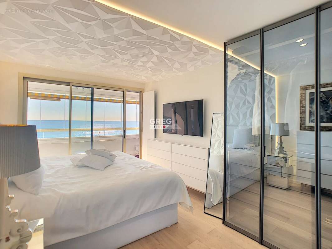 Appartement à VILLENEUVE-LOUBET