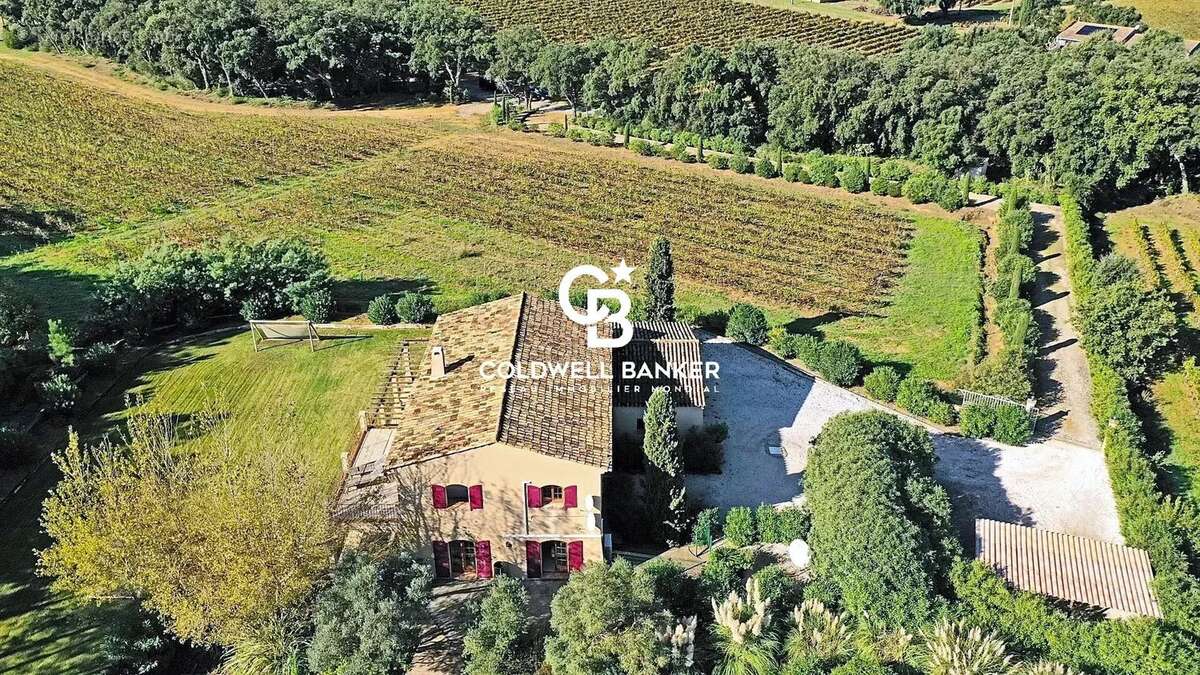 Élégante Villa Provençale avec Piscine au Cœur des Vignes - photo 7