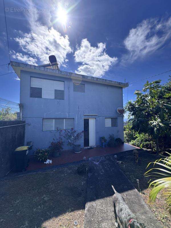 A VENDRE / Immeuble de rapport Morne Vert 97226 - photo 2