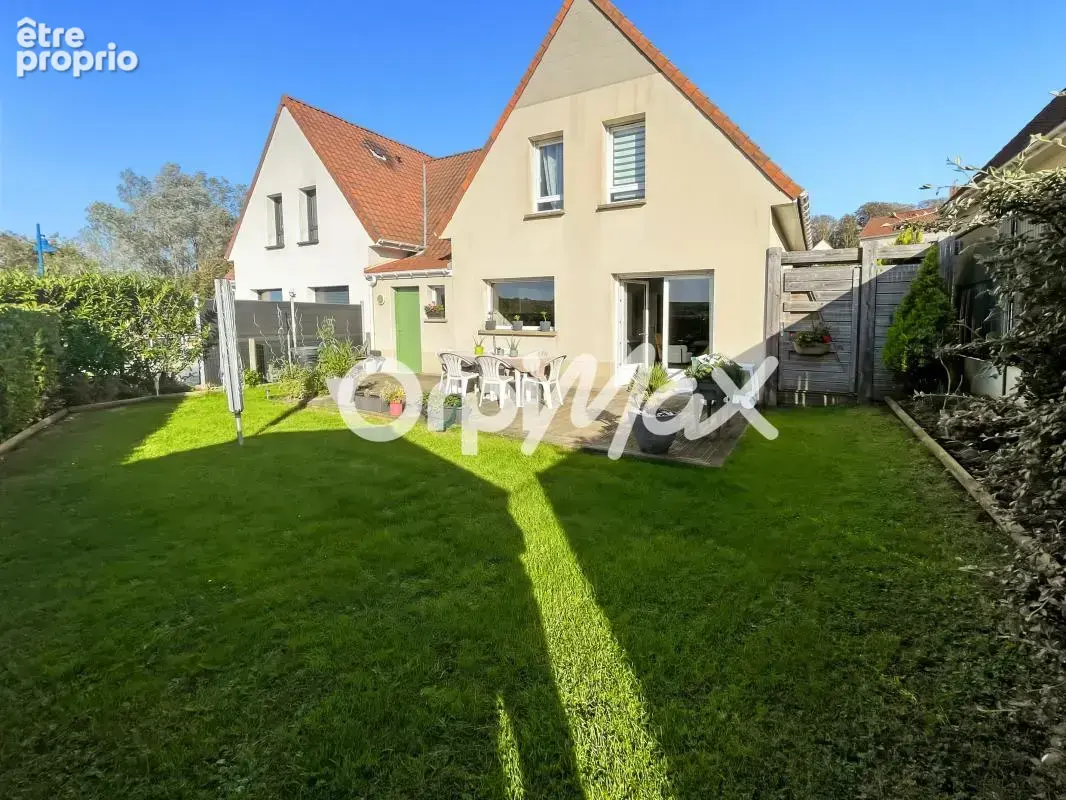 Photo Maison à Saint-Etienne-Au-Mont au prix de 230 000€