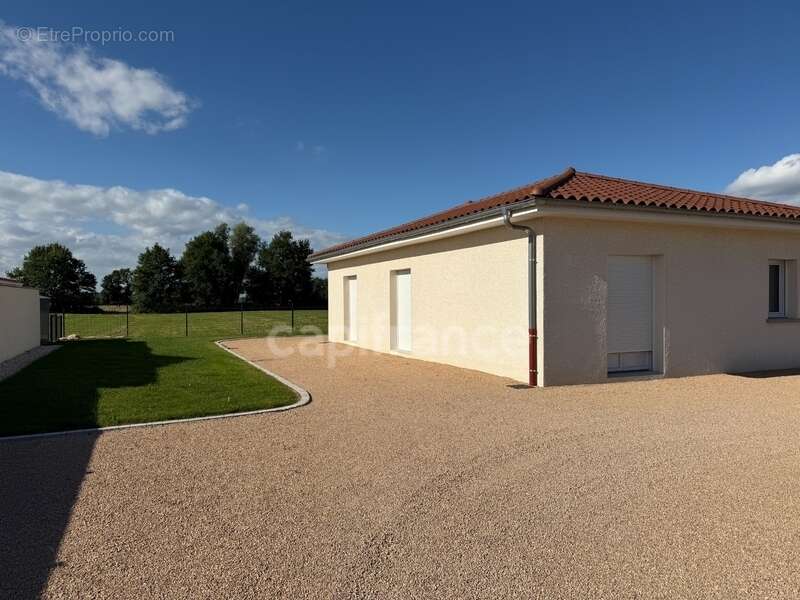Maison contemporaine de 2024 – 133 m² – 3 chambres – Terrain 781 m² hors lotissement - photo 4