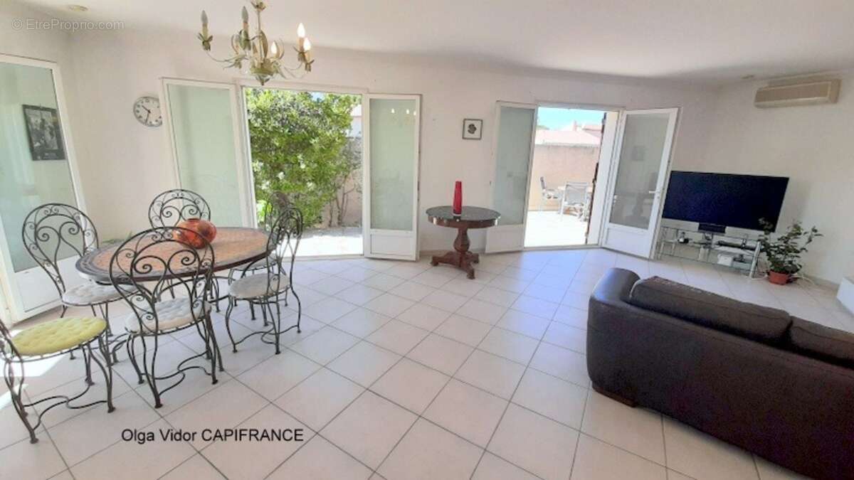 Dpt Hérault (34), à vendre LE GRAU D'AGDE maison P5  terrain 1000 m² double garage - photo 4
