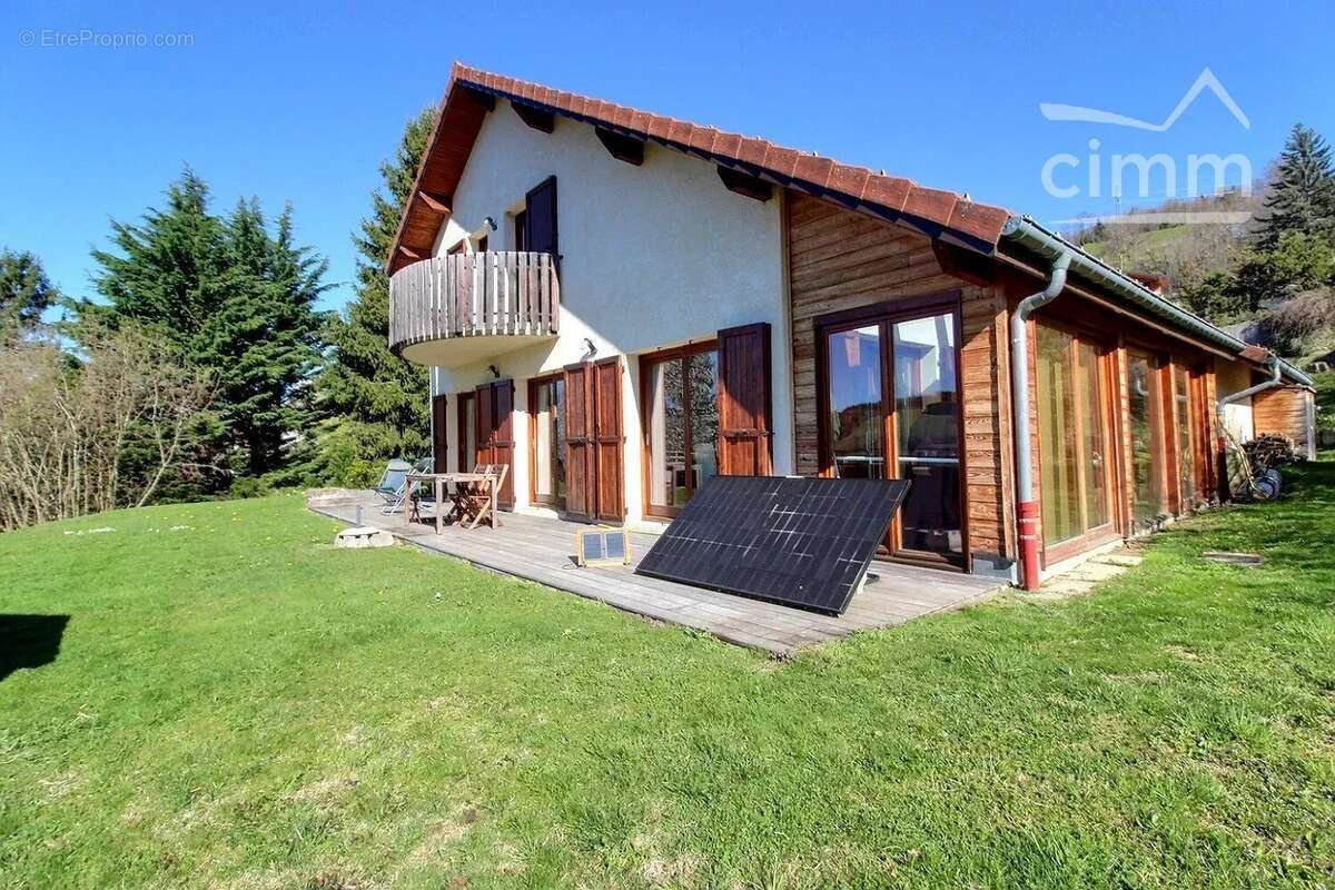 Maison à LES ADRETS