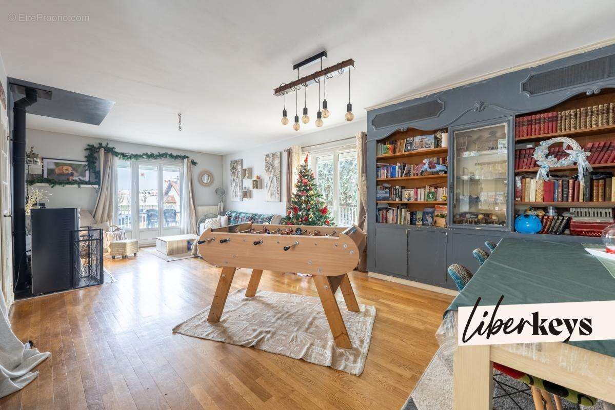 Appartement à VILLENEUVE-LE-ROI