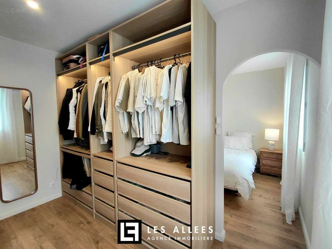 Maison 110 m² à Paradou  - photo 7