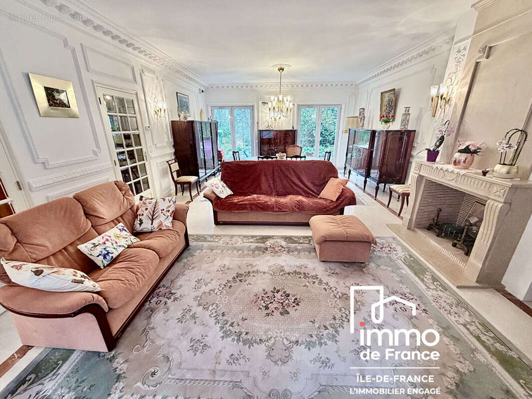 Maison à L'ETANG-LA-VILLE