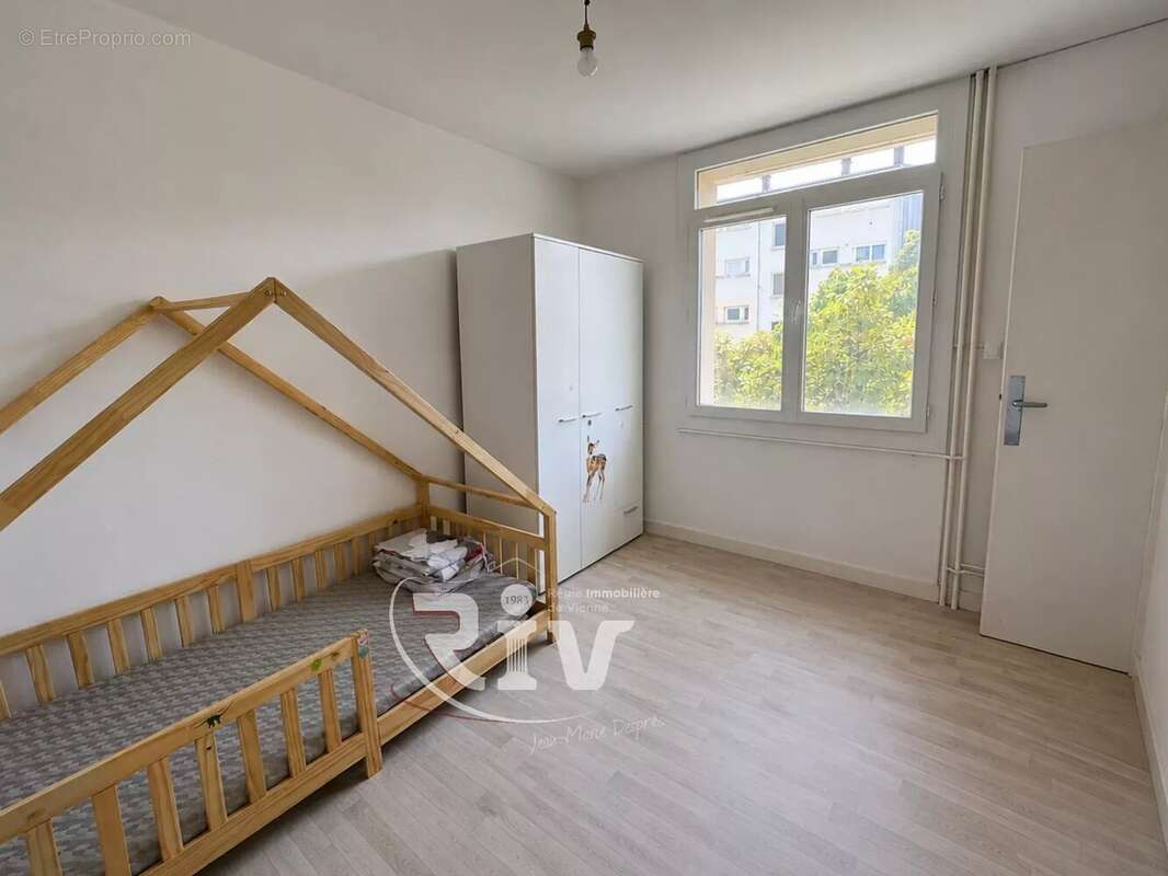 Appartement T3 avec balcon - photo 2