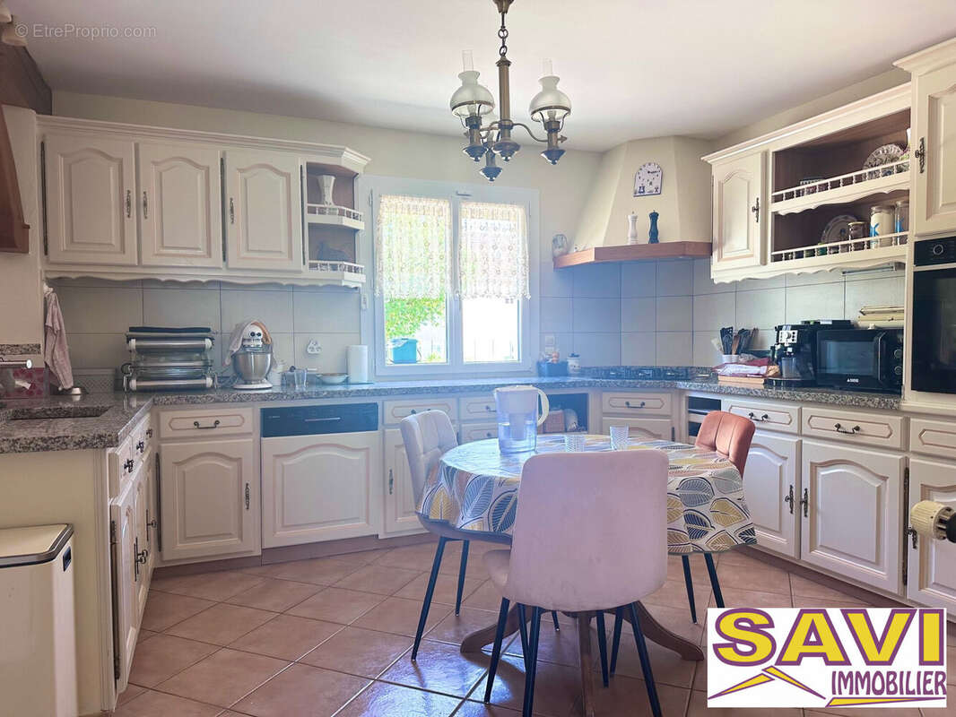 Maison à FERRIERES-EN-GATINAIS