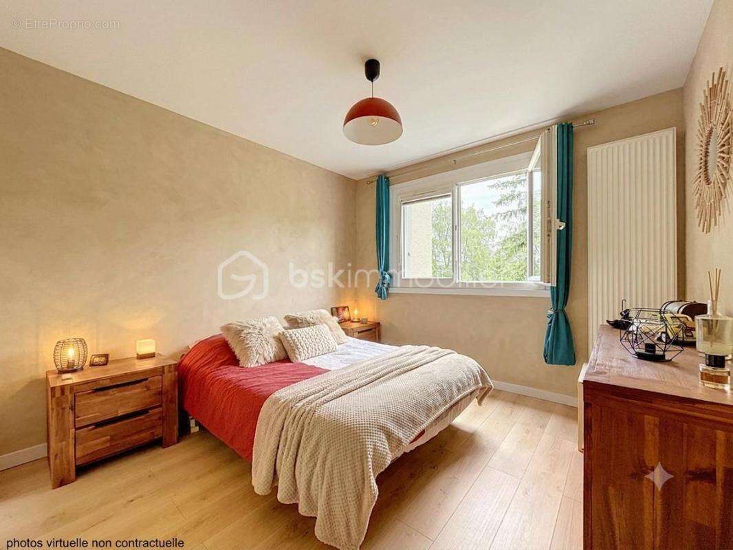 Appartement à EZANVILLE