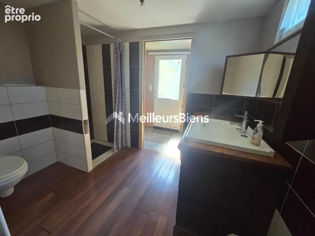 Ensemble immobilier à Dole 7 pièces 5 chambres sur 623 m² de terrain - photo 19