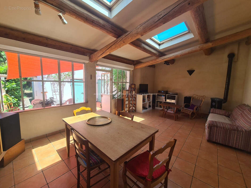 Maison 136 m² à Valreas  - photo 5