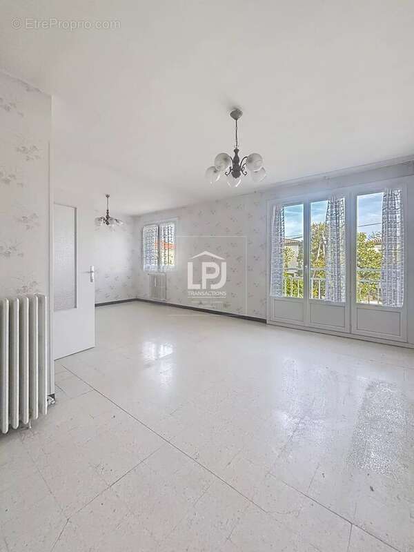 Maison à VILLENEUVE-TOLOSANE