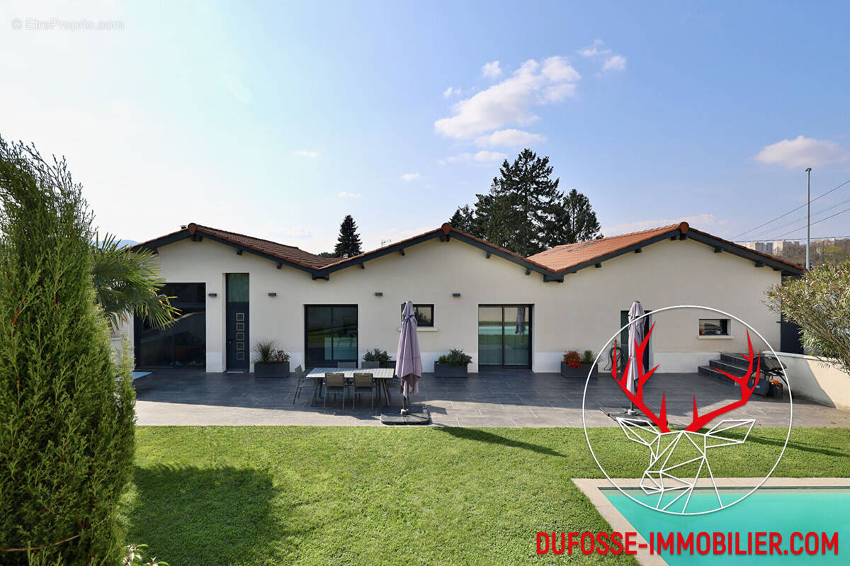 Maison à NEUVILLE-SUR-SAONE