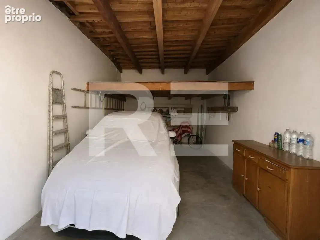 Parking à NIMES