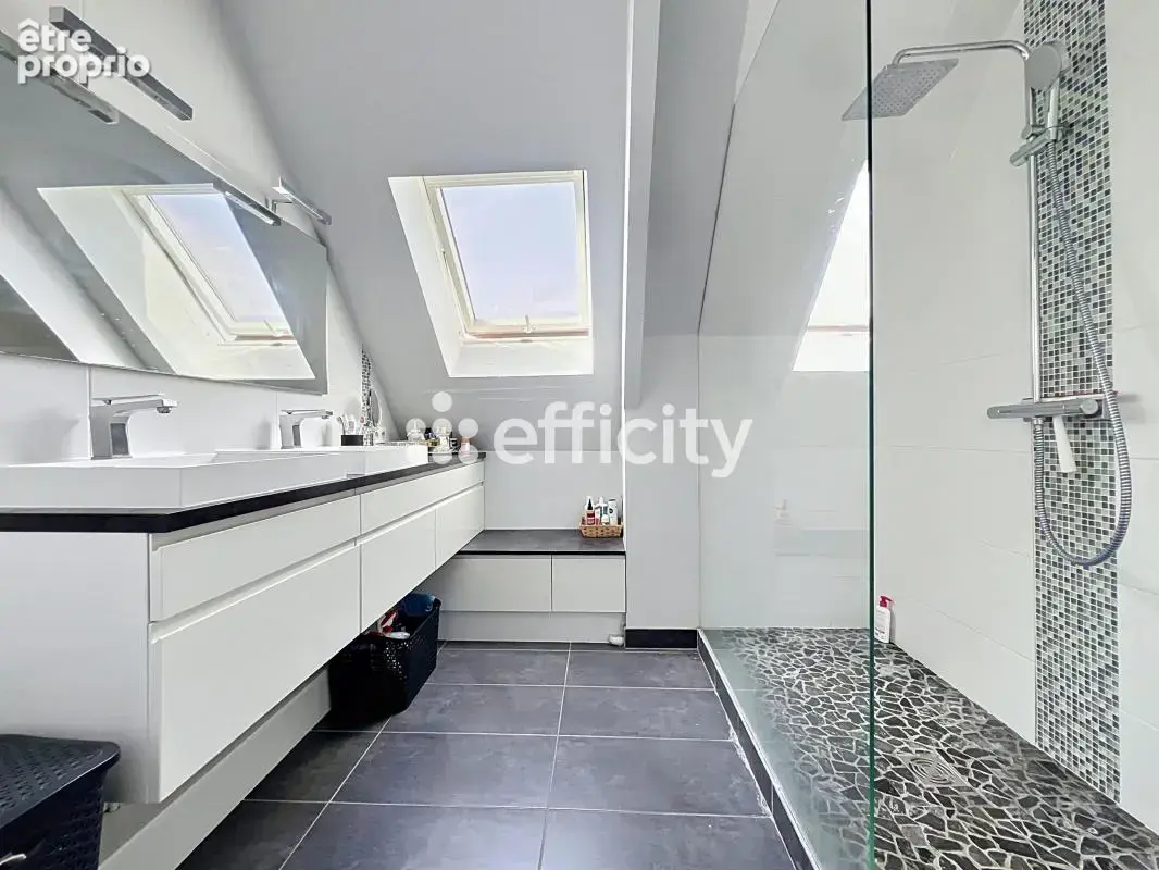 Maison 182 m² à Notre-Dame-D'oe  - photo 12