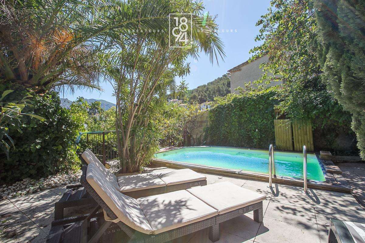 Maison à MARSEILLE-9E