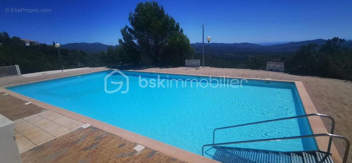 Maison à LE CASTELLET