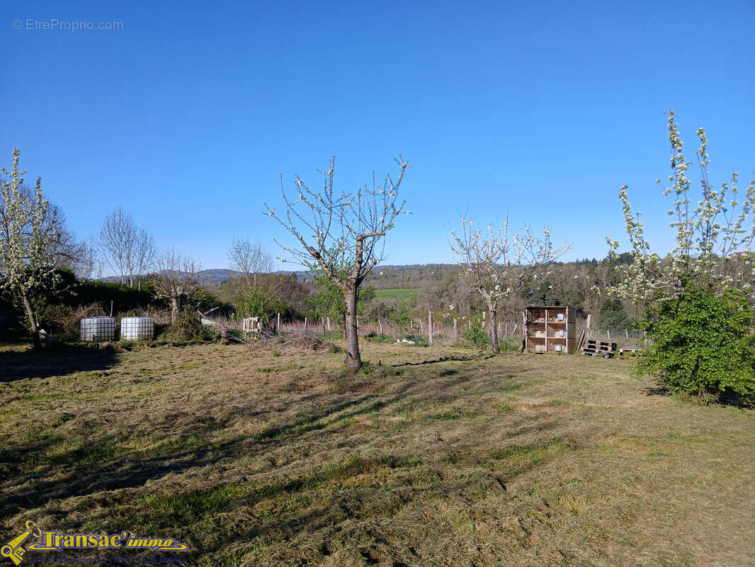 Maison de hameau avec dépendances et terrain   Saint-Flour-l'Étang - photo 10
