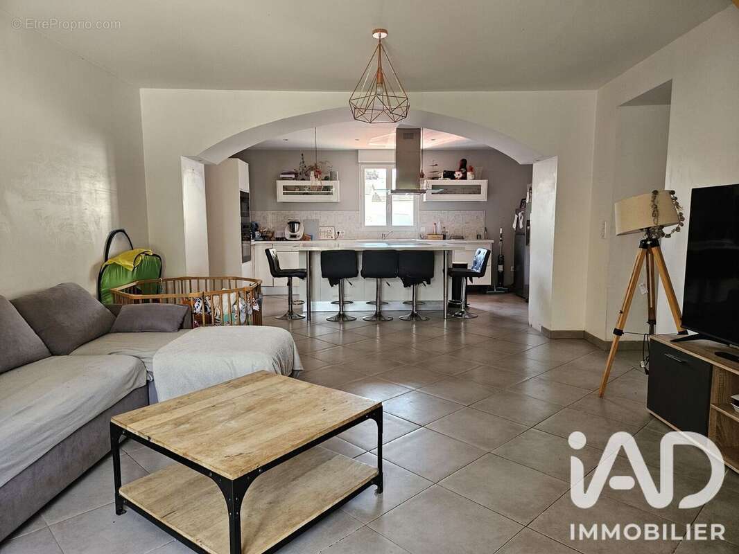 Photo 4 - Maison à BU