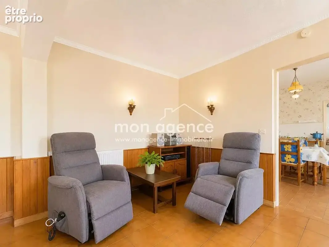 Maison à rénover avec beau potentiel – Bois-l'Évêque - photo 6