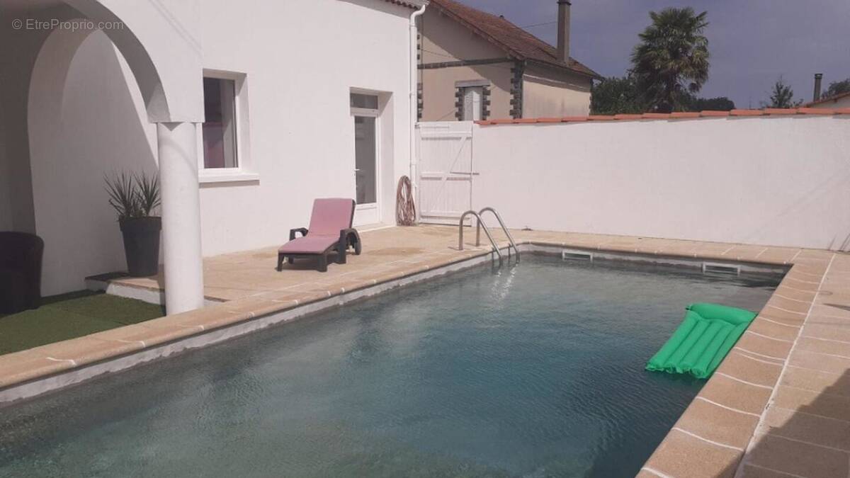 Maison à ROUMAZIERES-LOUBERT