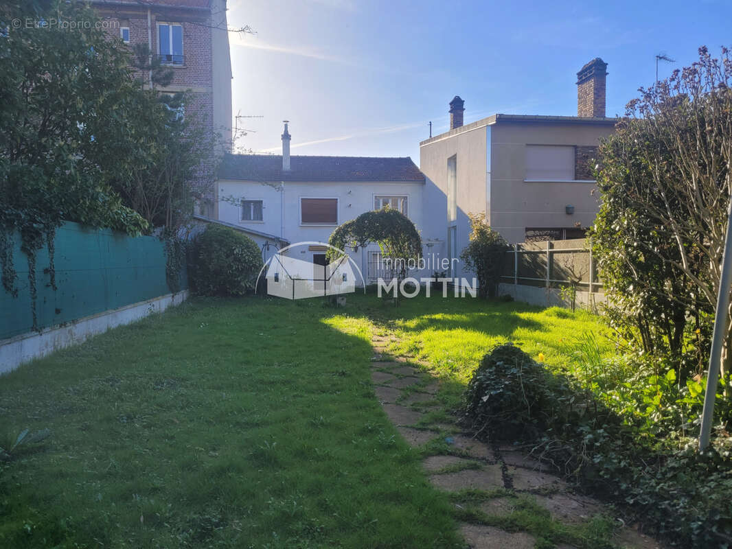 Maison à VITRY-SUR-SEINE