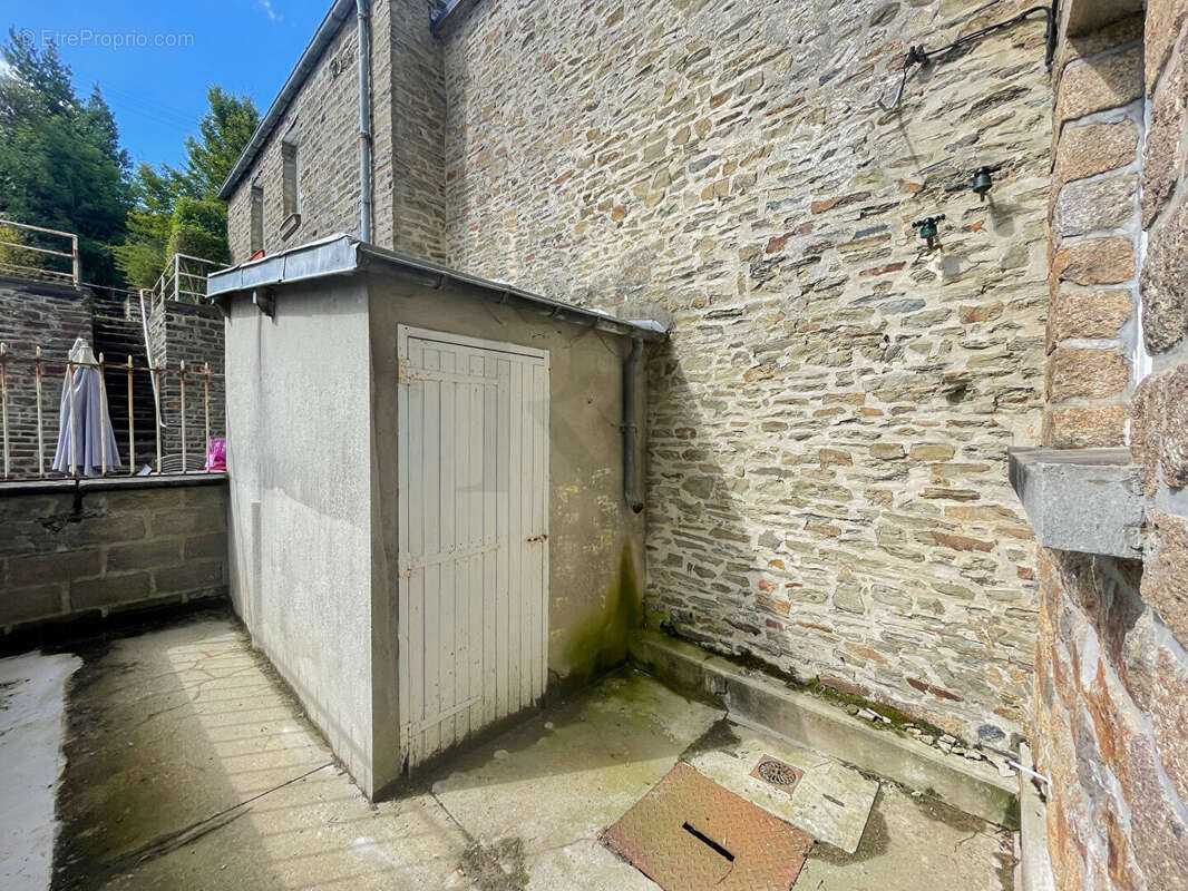 Maison à CONDE-SUR-NOIREAU