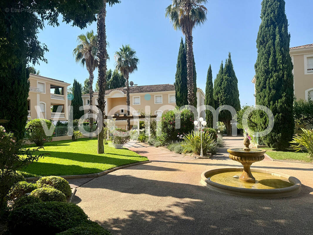Appartement à LA VALETTE-DU-VAR